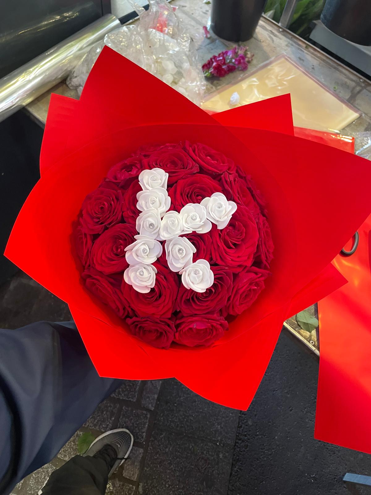 Bouquet personnalisé lettre K